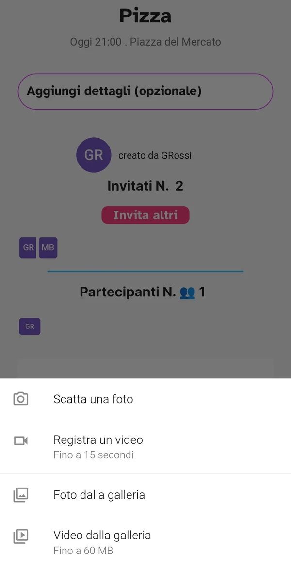 Scelta fra foto e video su un evento